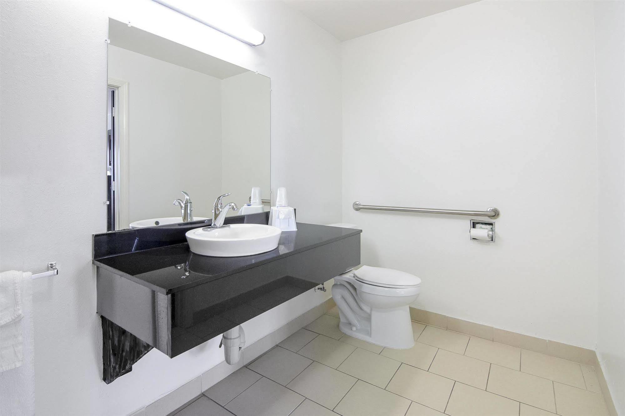 Motel 6-Canton, Tx ภายนอก รูปภาพ