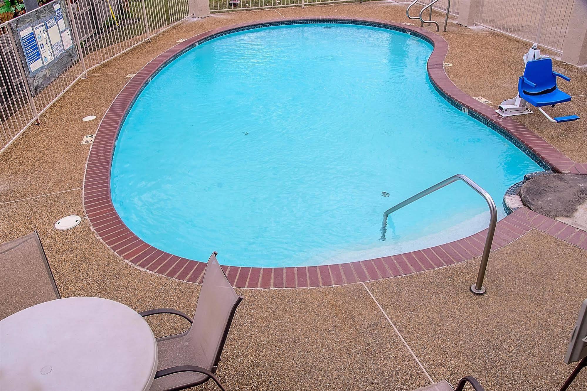 Motel 6-Canton, Tx ภายนอก รูปภาพ