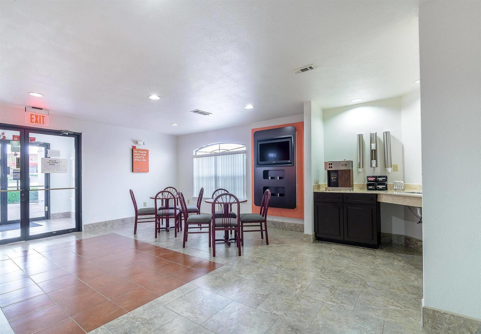 Motel 6-Canton, Tx ภายนอก รูปภาพ