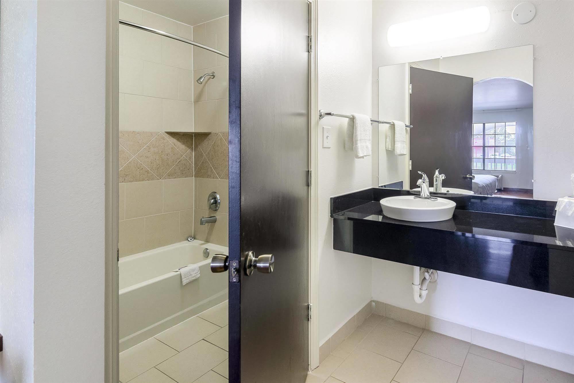 Motel 6-Canton, Tx ภายนอก รูปภาพ