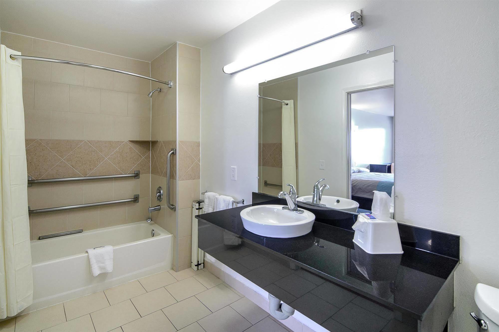 Motel 6-Canton, Tx ภายนอก รูปภาพ