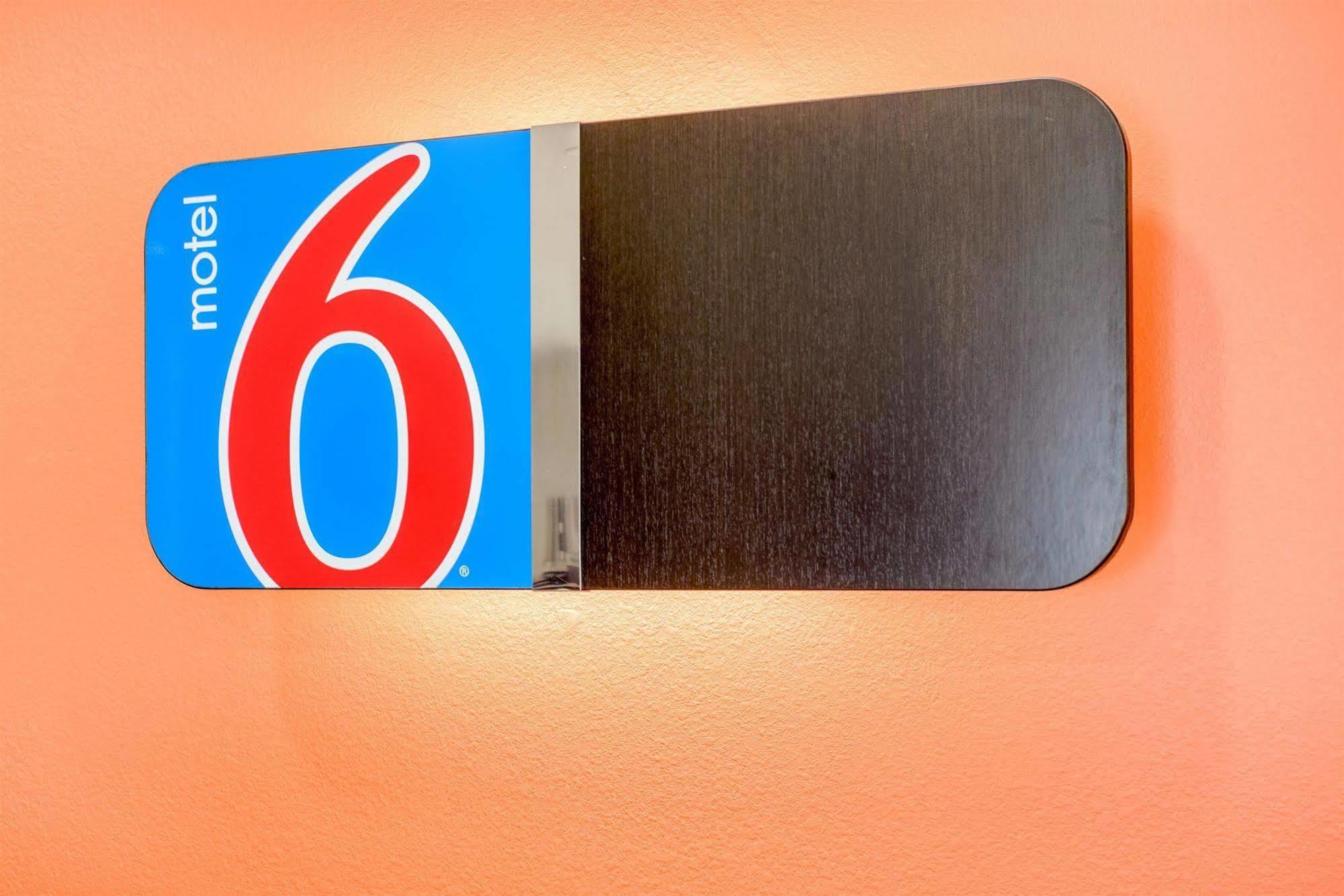 Motel 6-Canton, Tx ภายนอก รูปภาพ